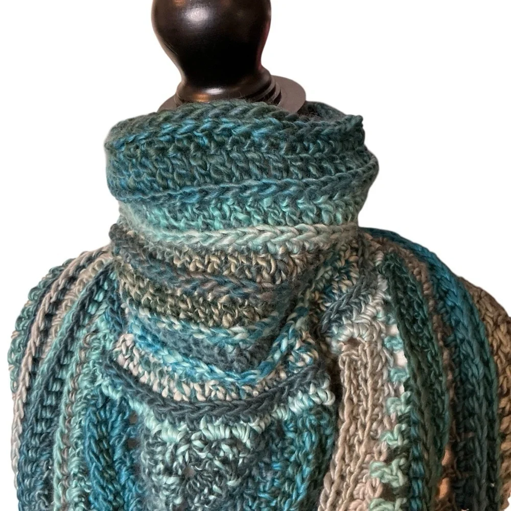 Handcrafted Crochet Cowl Neck Scarf With Fringe New‎ Handmade by Seller Knit